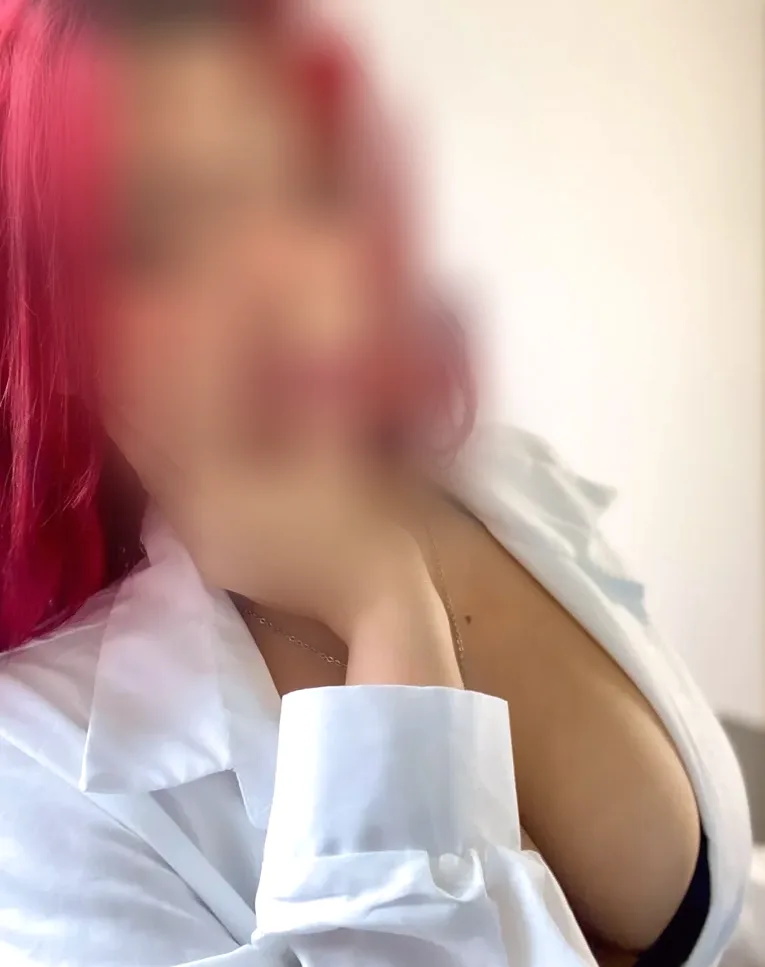 Elin, 22